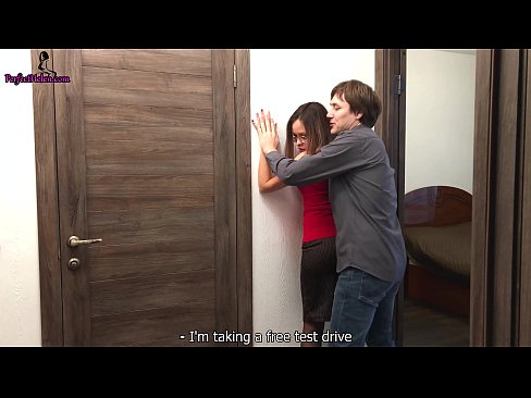 ❤️ Sexy eiendomsmegler rykker sensuelt hennes fitte og knuller mens hun selger leiligheten hennes - Krempai ❌ Bare porno ved no.eviewporn.ru ❌❤
