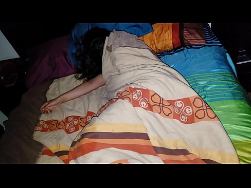 ❤️ Stesønn skjelter ut sin unge stemor mens hun sover. ❌ Bare porno ved no.eviewporn.ru ❌❤